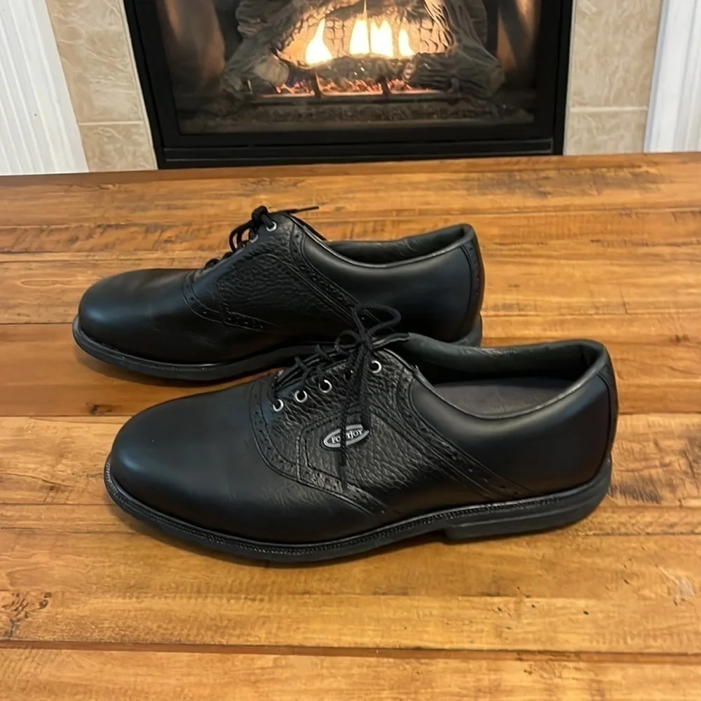 FOOT Joy mens golf shoes